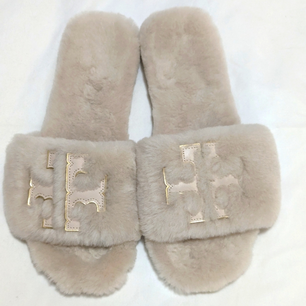 Tory Burch Beige Faux Fur Logo Slide Sandals